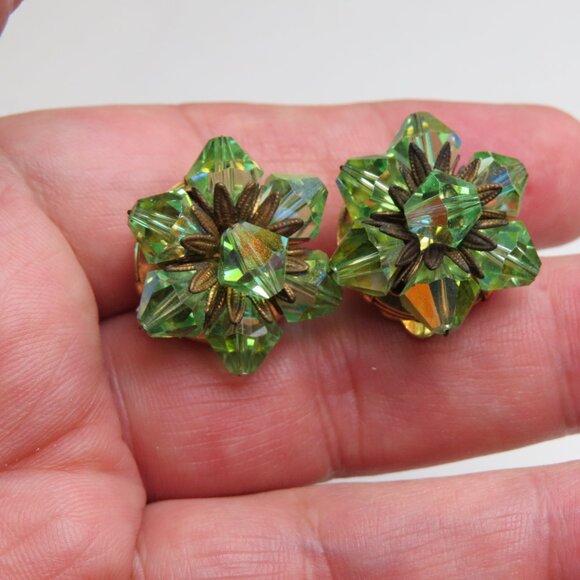 14k Antique Crystal Green Clip on Earring - Picture 1 of 3